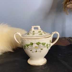 . - Homer Laughlin Cotillion Eggshell Georgian Sugar Bowl